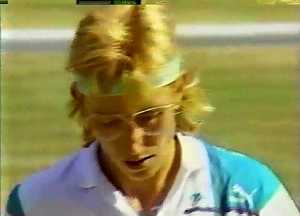 Steffi Graf vs M. Navratilova - W1988 Final 6/9