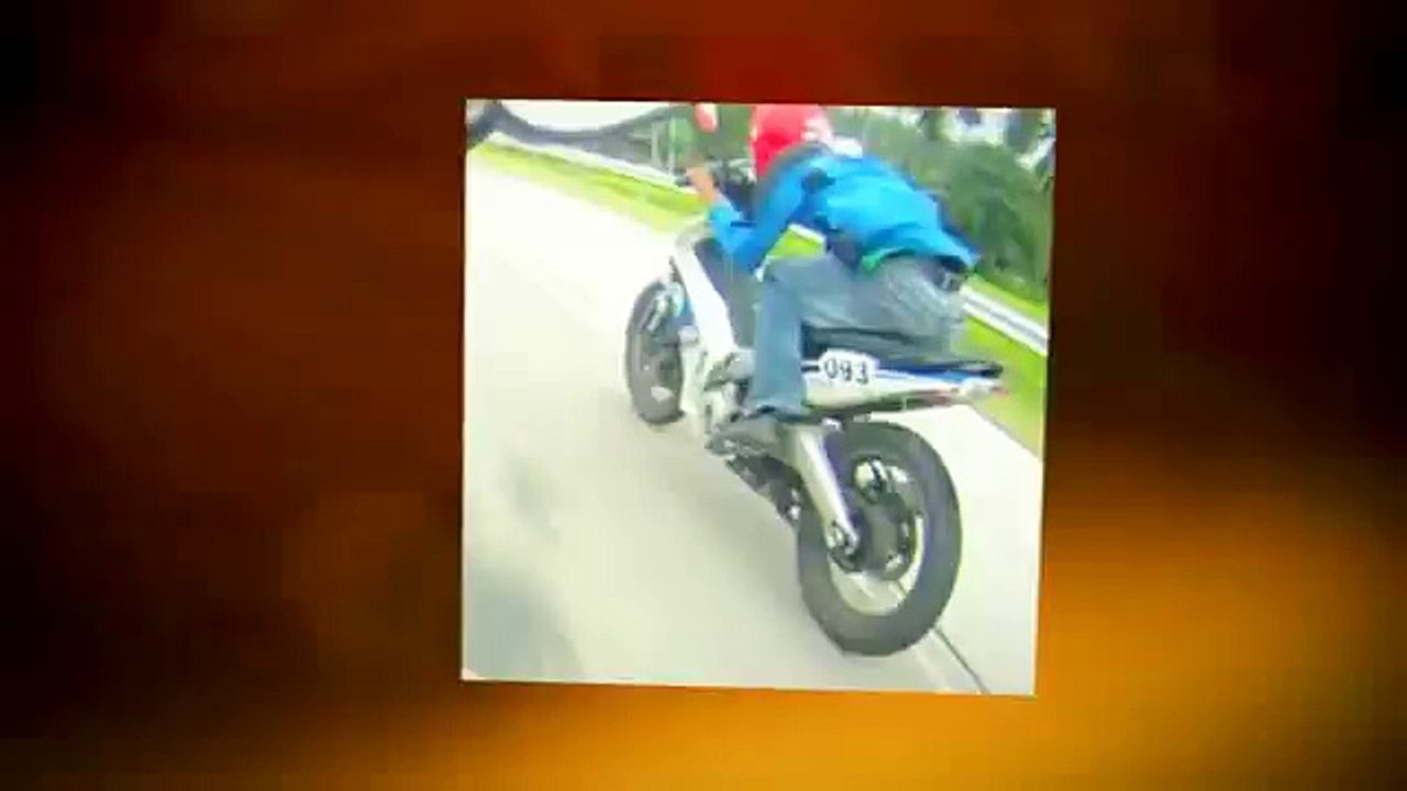 5 ACCIDENTS in ONE MINUTE !_!_!! motorcycle riders