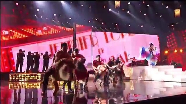 Jennifer López - tribute to Celia Cruz - ive at American Music Awards 2013