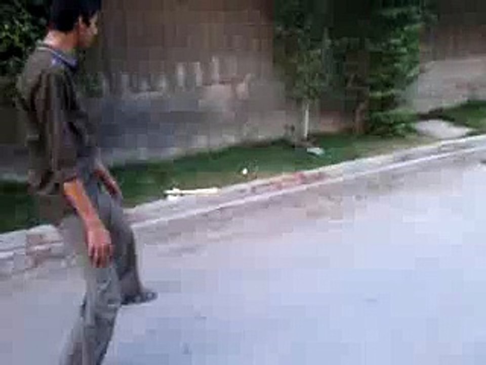 bili by amir farooq