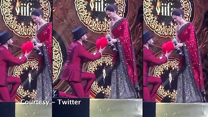 Watch - Ranveer Proposes Deepika Padukona at IIFA 2015