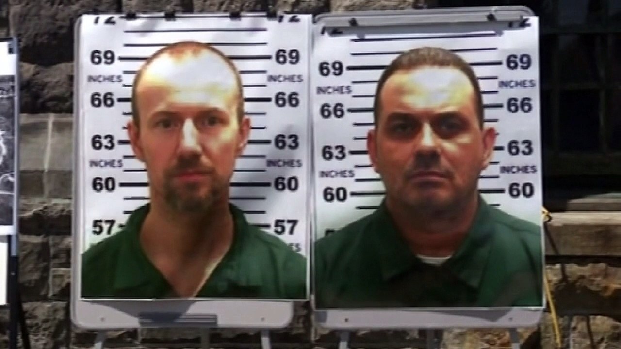 Huge manhunt underway for escaped US murderers
