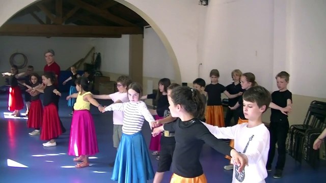 Boléro électro classique 1 école St Joseph 8 juin essai danse 1