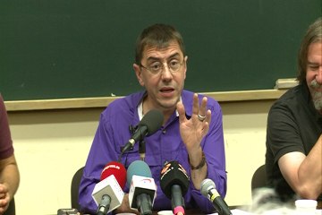 Monedero critica que los medios abran con González