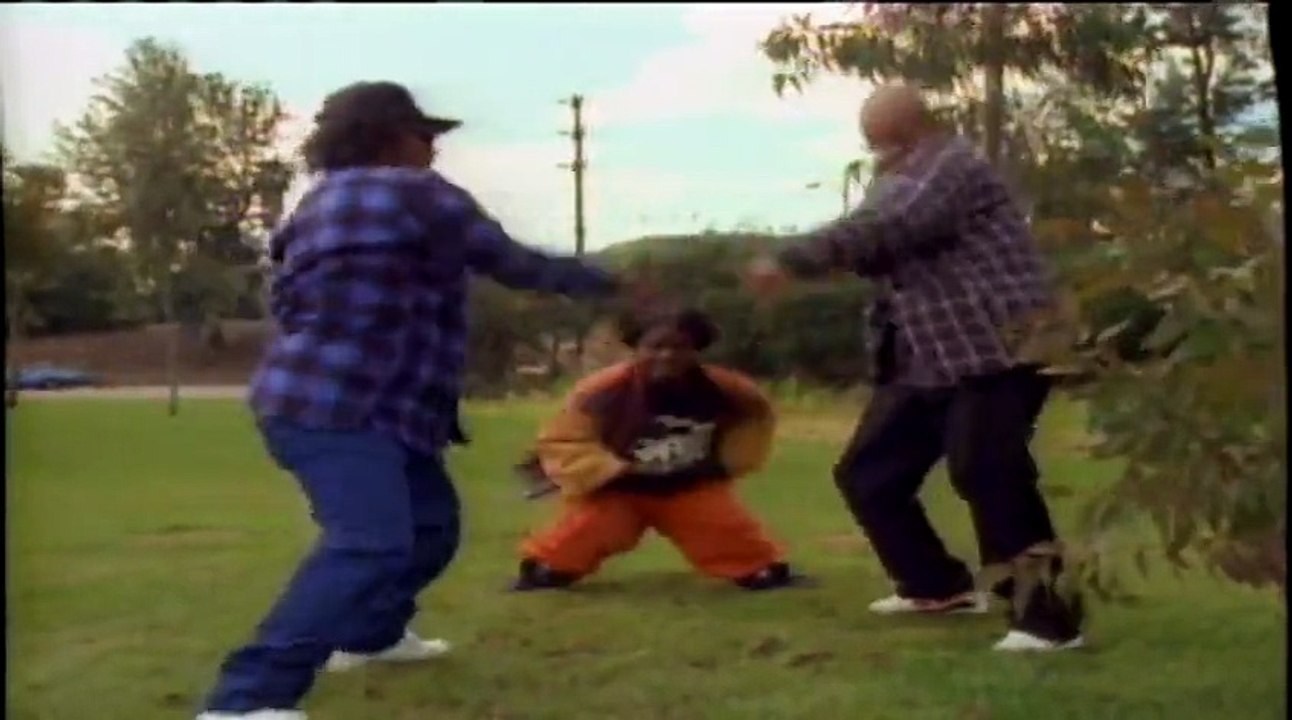 Dr. Dre featuring Snoop Doggy Dogg - Dre Day    - Bohemia After Dark