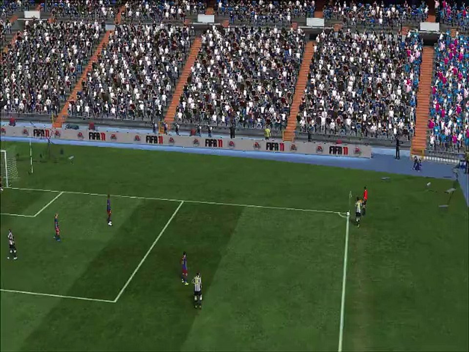 Chiellini vs Barcelone