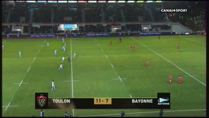 Le coup d'envoi le plus étrange au monde au rugby!!