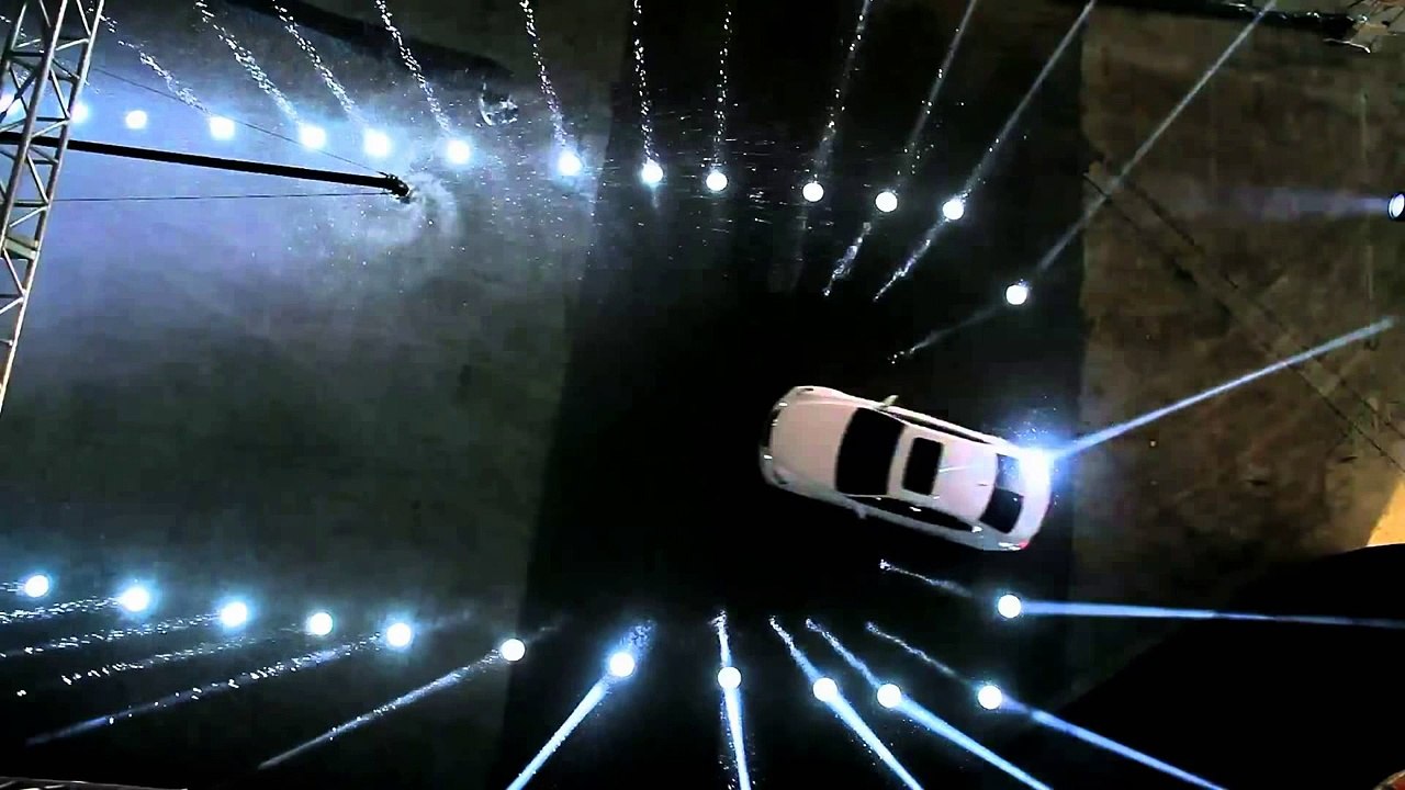 LEXUS IS CM 曲
