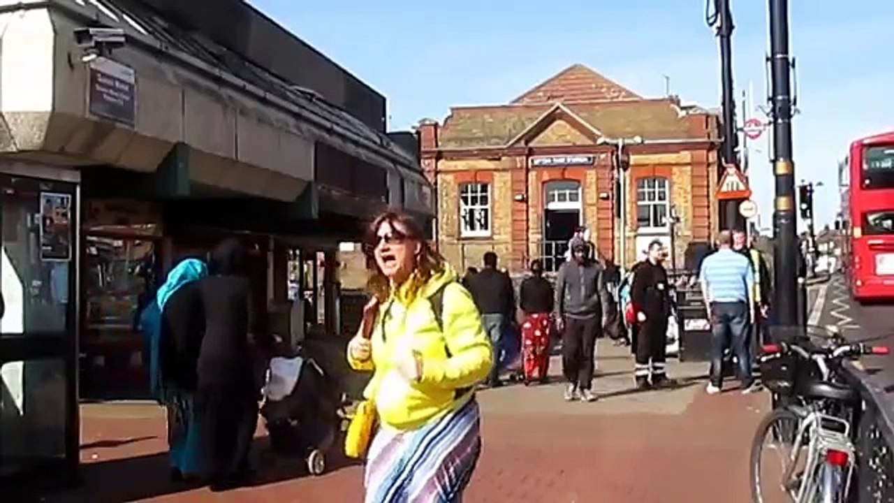 American street preacher @ London Islamic community