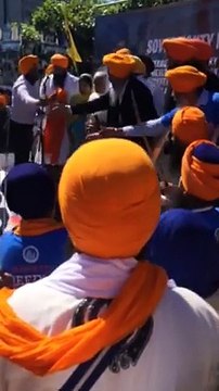 Bhai Jagtar Singh Hawara Ji's Mata Ji Narinder Kaur receiving gold medal at San Francisco June 1984 Freedom March Rally 2015