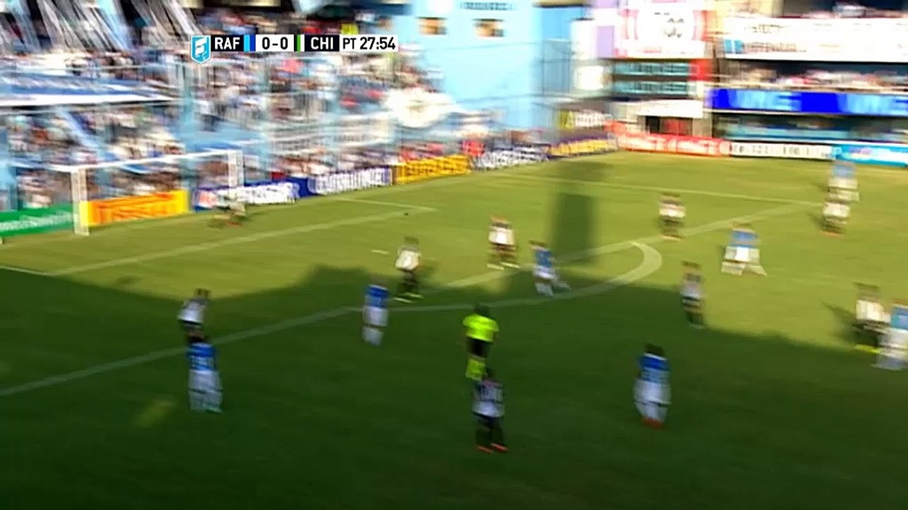 Argentinien: Bastia mit 30-Meter-Geschoss