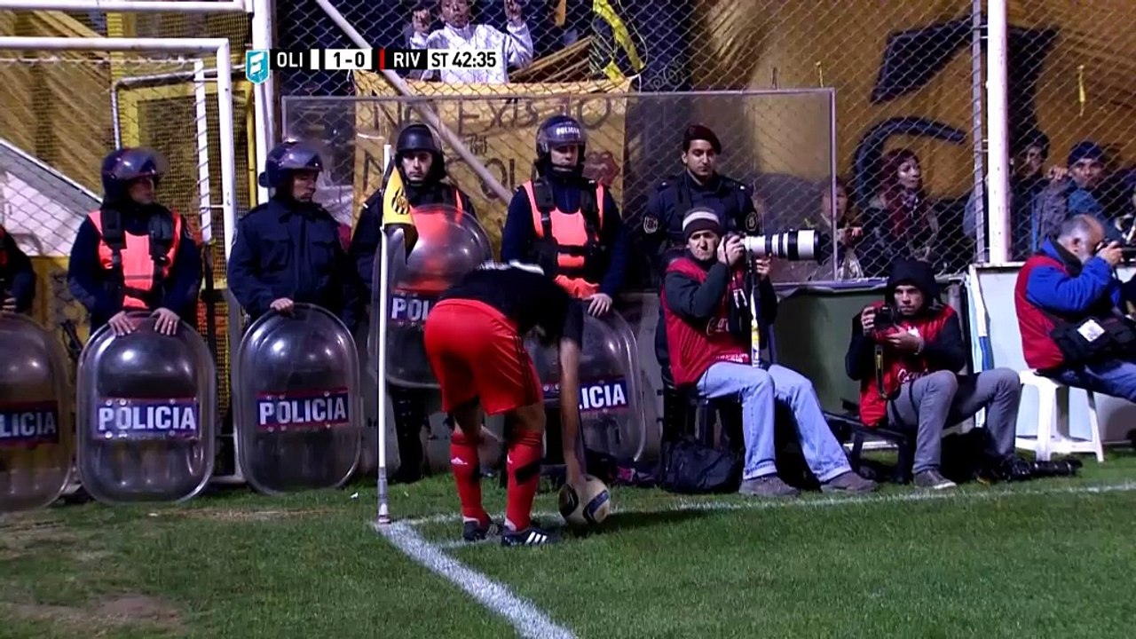 Argentine - La superbe reprise d'un jeune de River