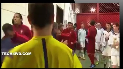 ميسي يسلم على كريستيانو رونالدو قبل مباراة الارجنتين والبرتغال