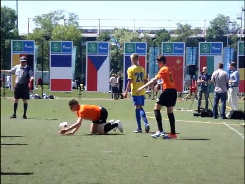 BERLIN COSMO - BELARUS et COSMO -CROATIE