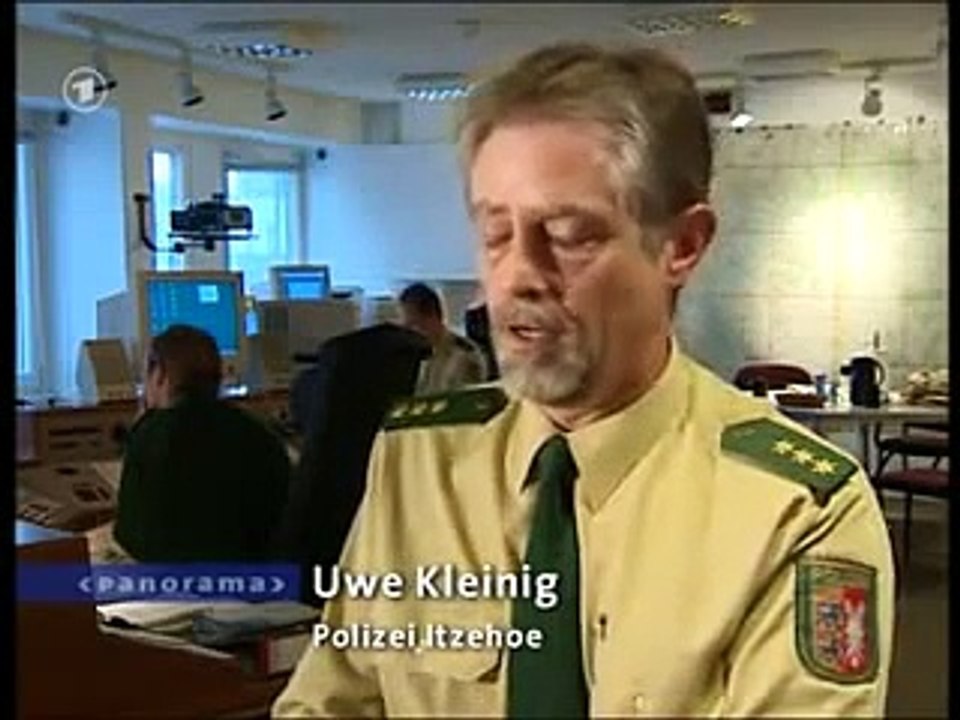 NPD-Gewalttäter als Landtags-Kandidaten- (Panorama-ARD).flv