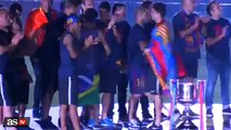 ¿Neymar borracho? Así celebró triplete de Barcelona en el Camp Nou (VIDEO)