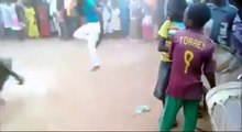 AFRICAN PEOPLE DANCING DUBSTEP SKRILLEX AND NERO REMIX