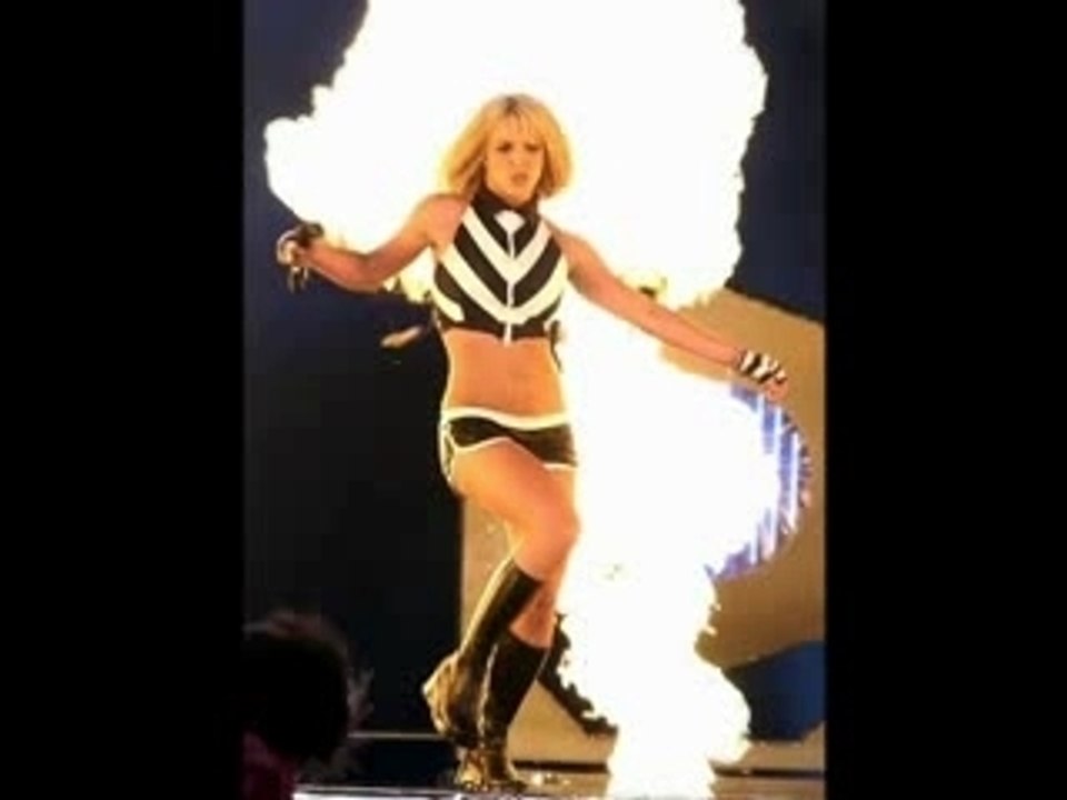 Britney spears make u mine