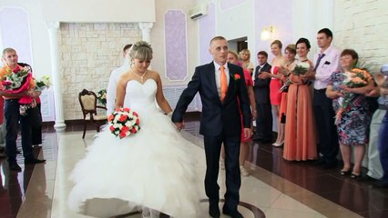 Невеста поет "Я буду жить для тебя"