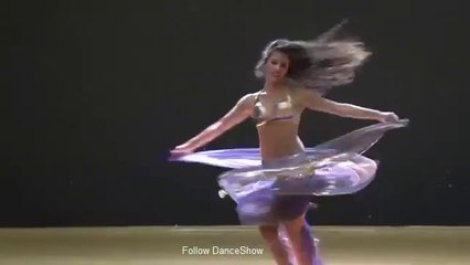 H.o.t performance by Belly dancer on Stage