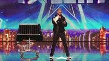 ساحر يحول حمامة إلى امرأة في برنامج Britain’s Got Talent