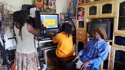 Ouganda: un JT rappé à la télévision