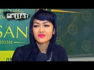 Sujud Syukur Jupe di Tanah Suci - Silet 19 Februari 2015