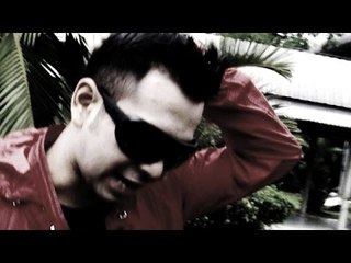 Raffi Ahmad Tak Kunjung Menepati Janji - Silet 06 Februari 2015