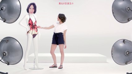 Coline s'en mêle - épisode 2 : La piscine municipale. Le défilé !