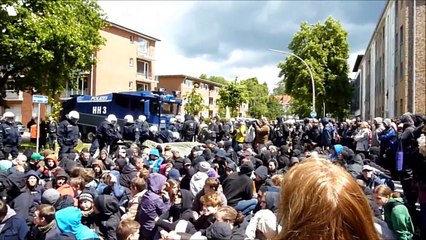 Demo gegen einen Nazi-Aufmarsch in Hamburg - Wandsbek 2012