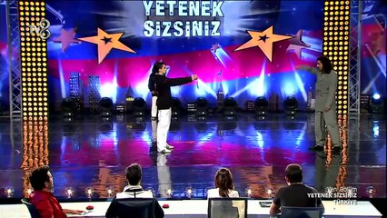 İnanılmaz KASLI Küçük Kız Çocuğu