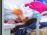 Copii legaţi de paturi, de mâini şi picioare, în Spitalul Judeţean din Buzău