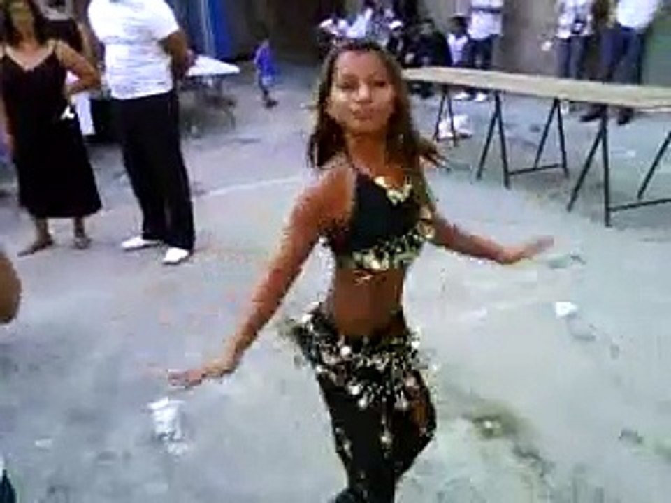 gitane qui danse arabe