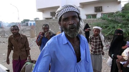 Aden residents flee fighting in Yemen