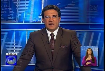 Deslaves interrumpen paso de vía Quito - Baeza