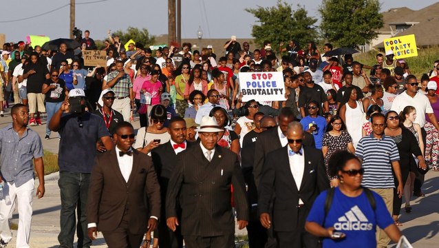 Social video shows protests after Texas pool party