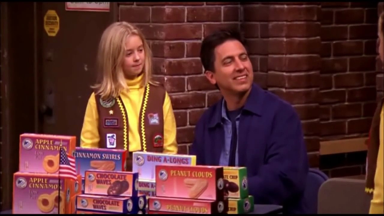 Everybody Loves Raymond: Peggy Beats Up Ray