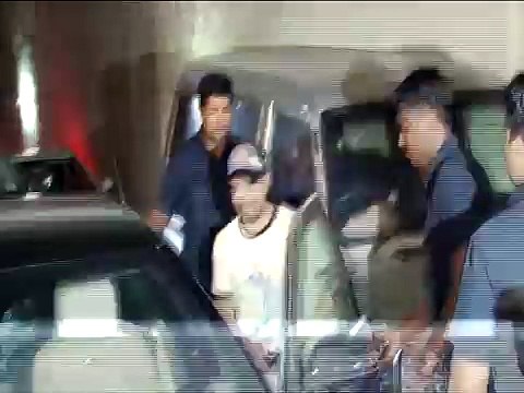 Aamir Khan At Light Box To Watch Movie 'Bombay Velvet' _ New Bollywood Movies News 2015-8Fa_umHlzpc