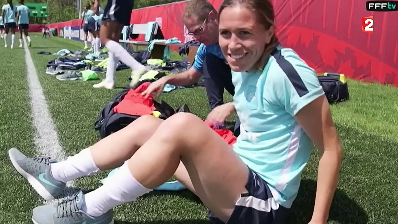 Coupe du monde de football féminin : les Bleues entrent en lice