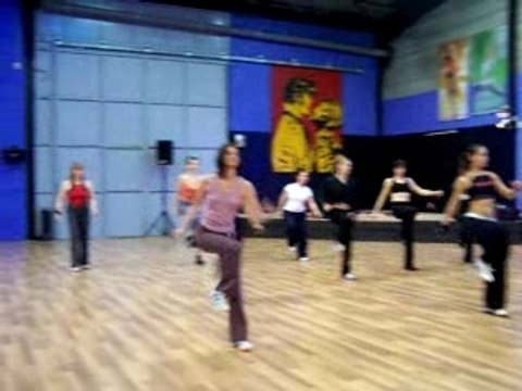 Cours-collectif-art-fitness