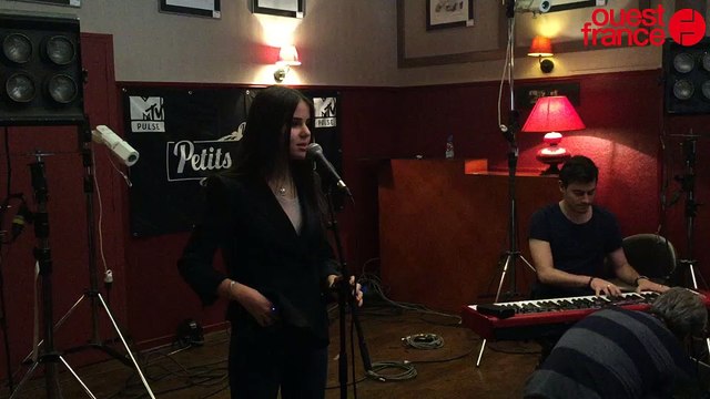 Marina Kaye en Petit concert de MTV Pulse au Mans
