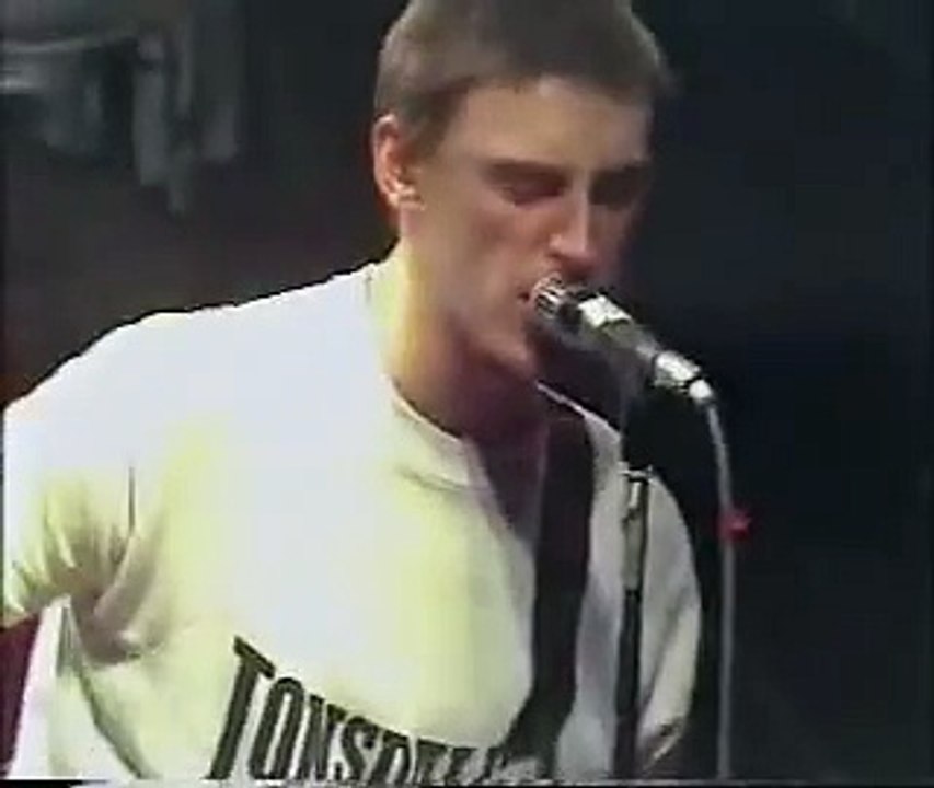 The Jam - Running On The Spot - Live
