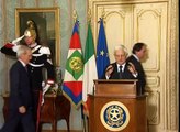 Il Segretario generale legge il comunicato a seguito delle dimissioni del Governo Berlusconi