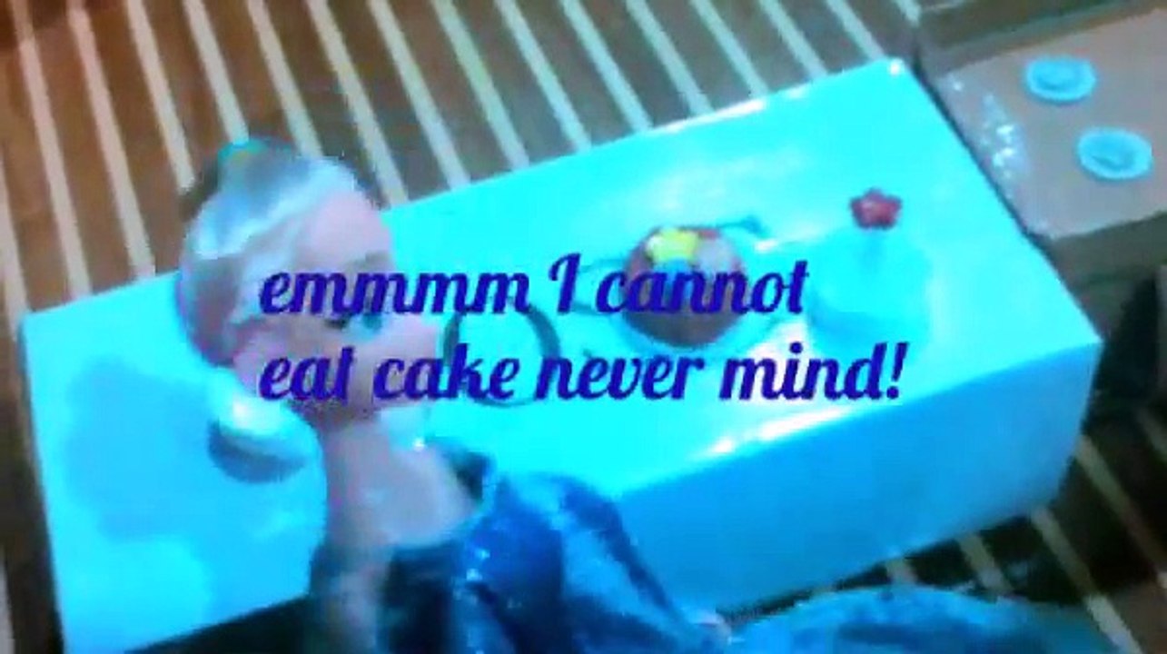 Frozen story ''Bake a cake''