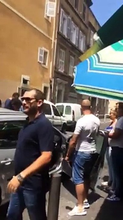 Des chauffeurs de taxi marseillais piègent un chauffeur Uber