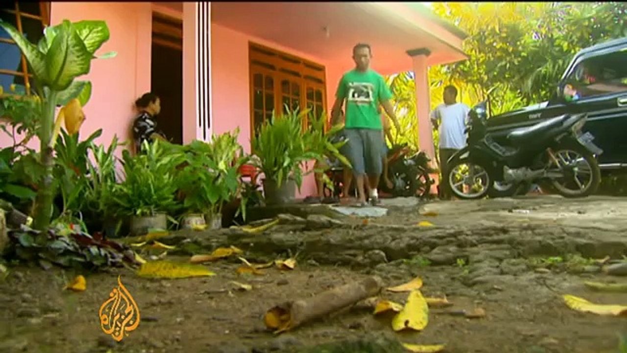 Meeting Komodo's deadly dragon