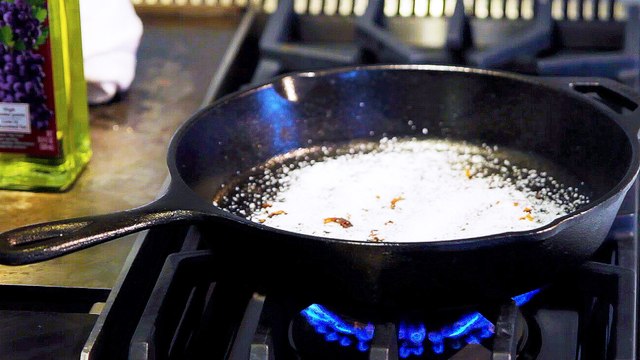 How to Clean a Cast Iron Skillet