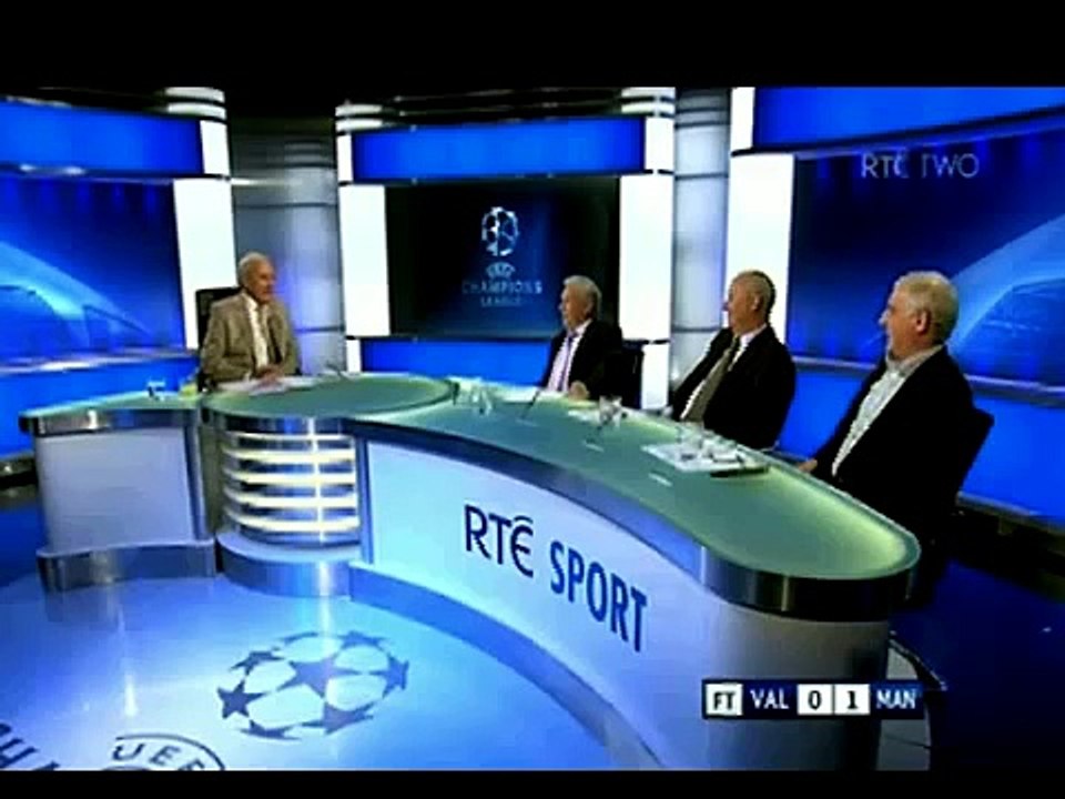 Eamon Dunphy "Analysis" of Man Utd (V. Valencia) 29 september 2010