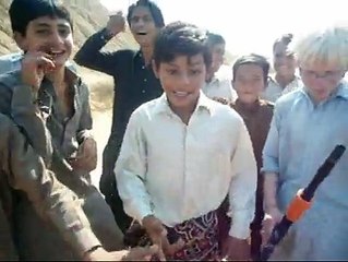 patha ka lungi dance