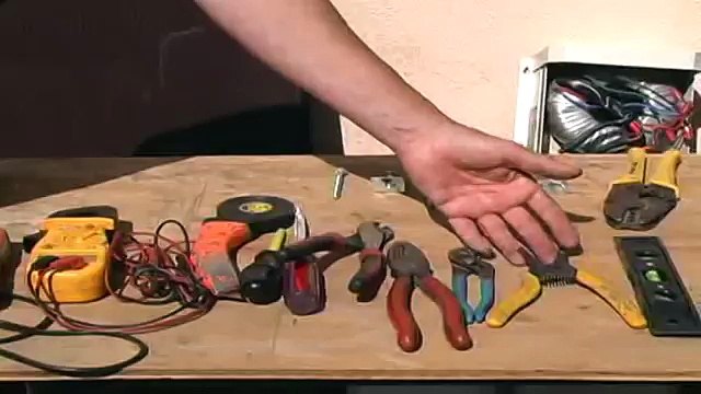 How to Install Solar Panels : Tools for Installing Solar Energy System